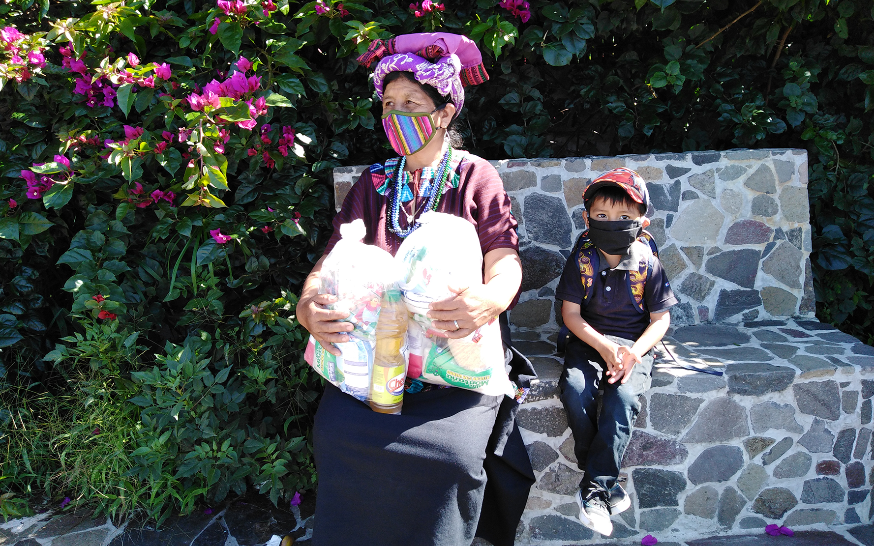 PAMI hace tercera y cuarta entrega de bolsas de ayuda humanitaria en Santa Cruz La Laguna, Sololá
