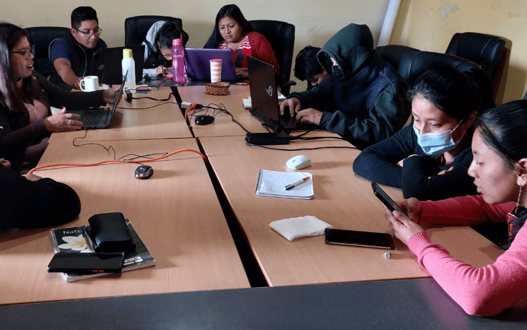Reunión de comisiones de actualización del diagnóstico de la Política Pública Municipal de Niñez y Adolescencia en San Andrés Semetabaj, Sololá