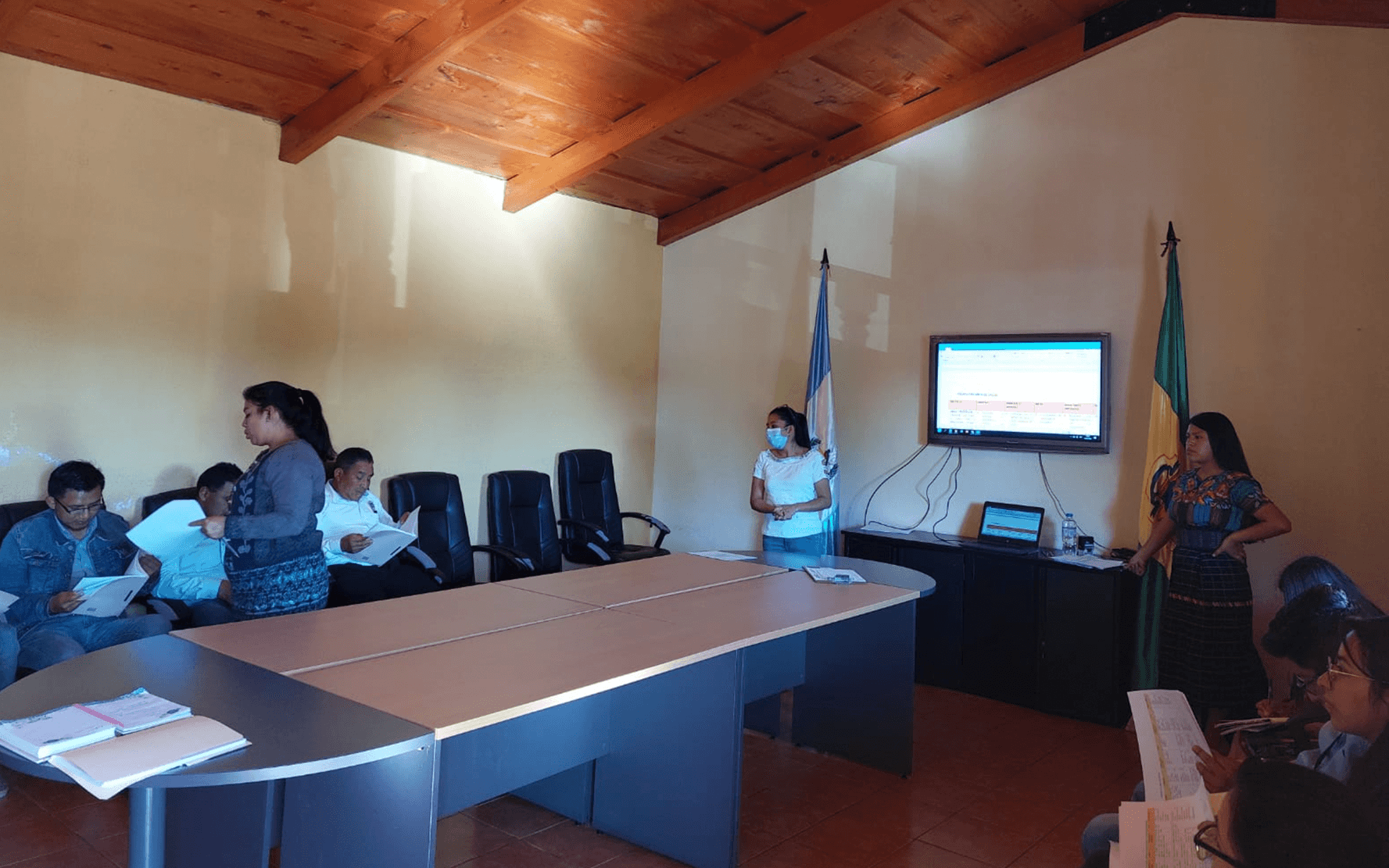 Reunión de incidencia para gestión de aprobación de la Política Pública Municipal de Niñez y Adolescencia en San Andrés Semetabaj
