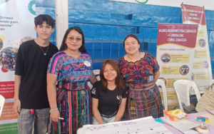 Lee más sobre el artículo Movimiento juvenil de Chimaltenango participa en un foro y presenta estand informativo en conmemoración del día internacional de la mujer, en Chimaltenango