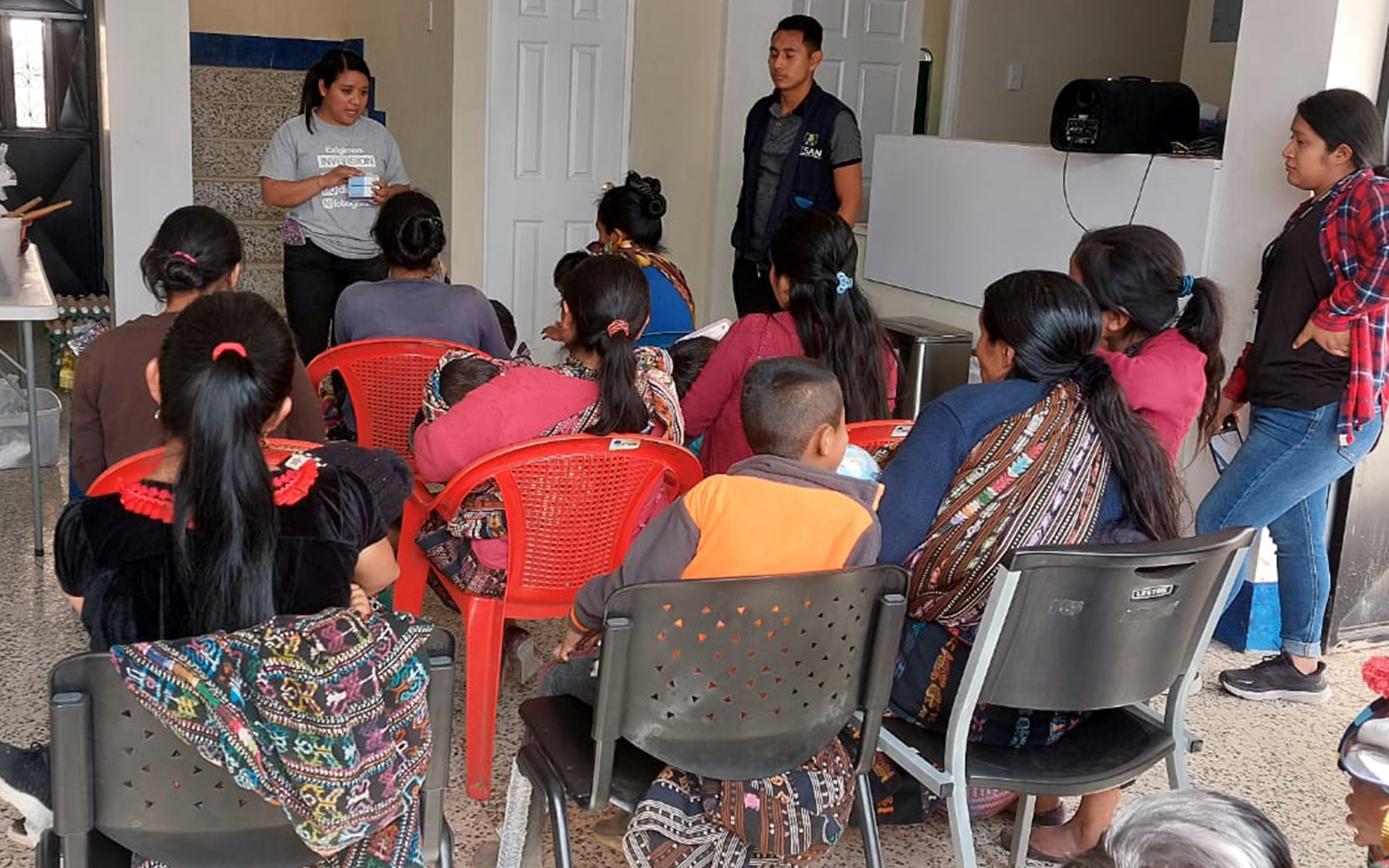 En este momento estás viendo PAMI hace entrega de kits nutricionales a 30 familias de tres municipios de Sololá